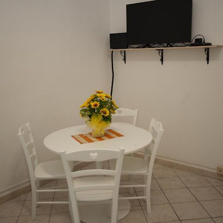 Apartamento Casa Dea Livorno Exterior foto